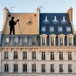 Travaux d'étanchéité à Paris : technicien et membranes arrêtent les infiltrations